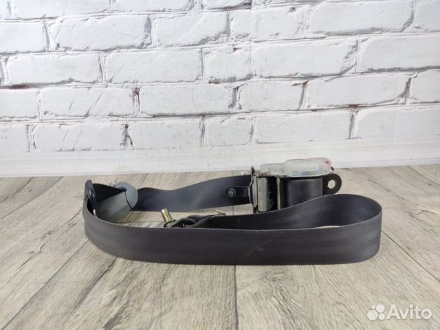 Ремень безопасности передний левый Carina E