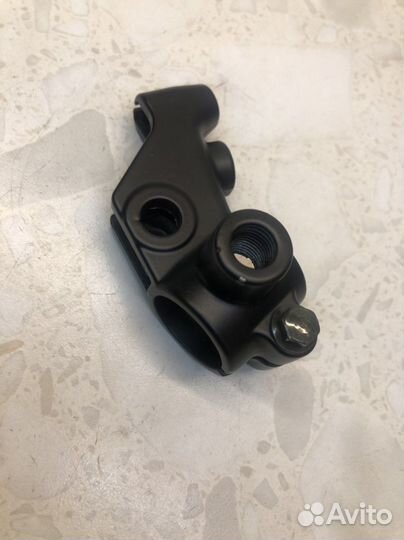 Кронштейн сцепления yamaha YBR125 04-20