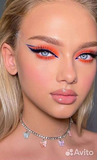 Модель на макияж