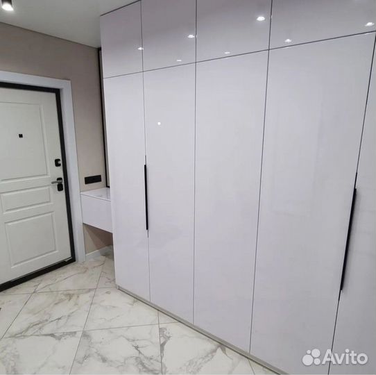 Шкафчик для ванной