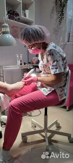 Наращивание ногтей