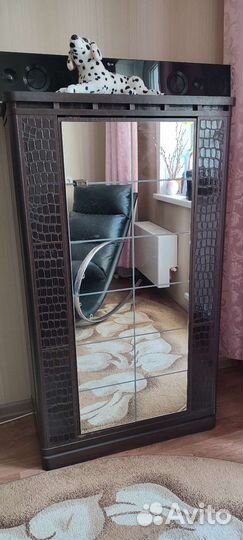 Бар зеркальный