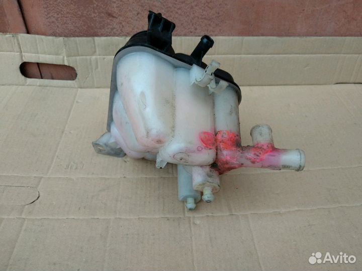 Бачок Mercedes GL GLE GLS W166 расширительный