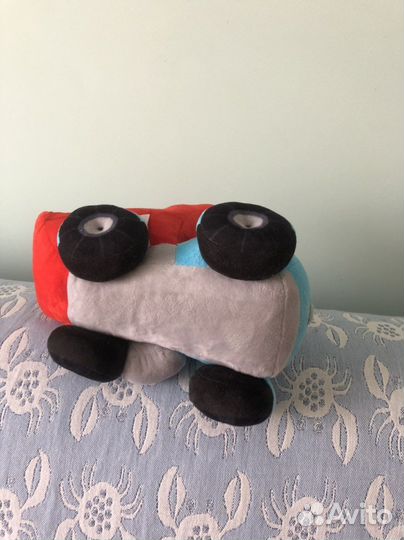 Игрушка лева грузовичок мягкая 24 см