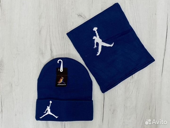 Зимняя шапка и снуд