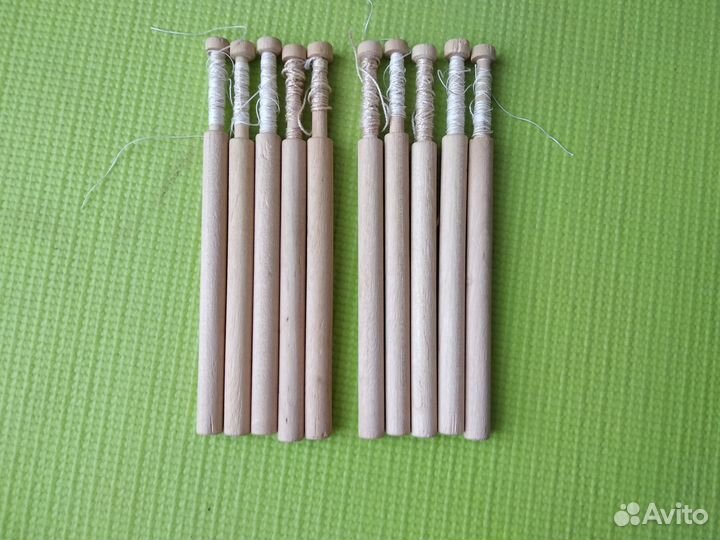 Коклюшки сколки и козлик для плетения кружева