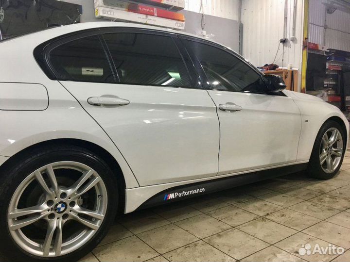 Наклейки на пороги M-Perf черный мат новый дизайн