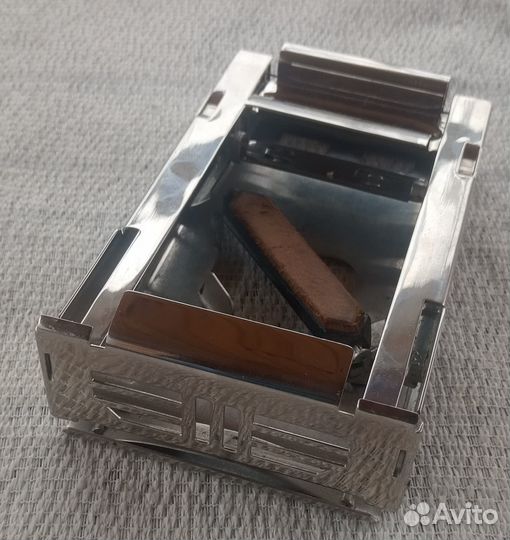 Прибор для точки и правки лезвий безопасных бритв