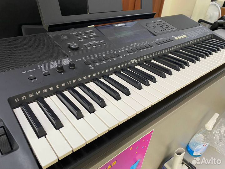 Синтезатор Yamaha PSR-E453