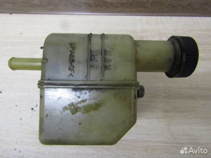 Насос гур Mazda CX7 2,3 л L3