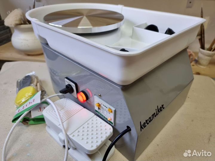 Гончарный круг настольный с педалью