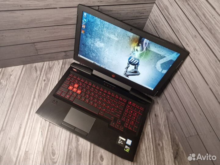 HP omen 15-ce006tx Core i7 7700 / GTX1050TI