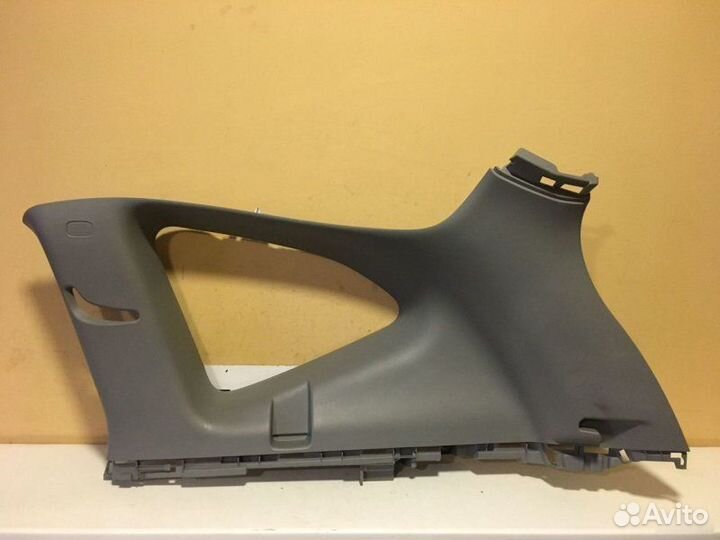 Обшивка стойки задняя правая Honda Cr-V
