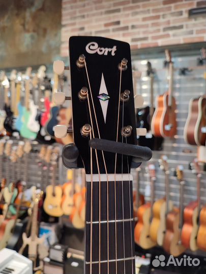 Электроакустическая гитара earth100SSF-SB