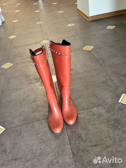 Резиновые сапоги