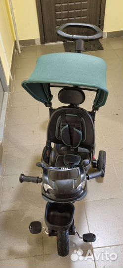 Велосипед детский трехколесный с ручкой