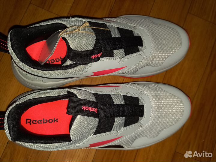 Кроссовки Reebok новые