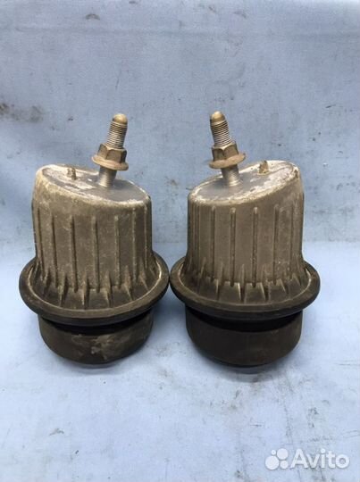 Подушка двигателя Lexus GS300