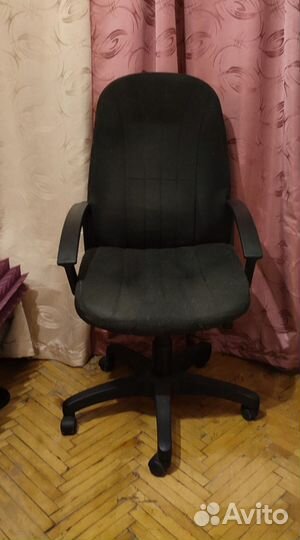 Компьютерное кресло усиленное до 200 кг