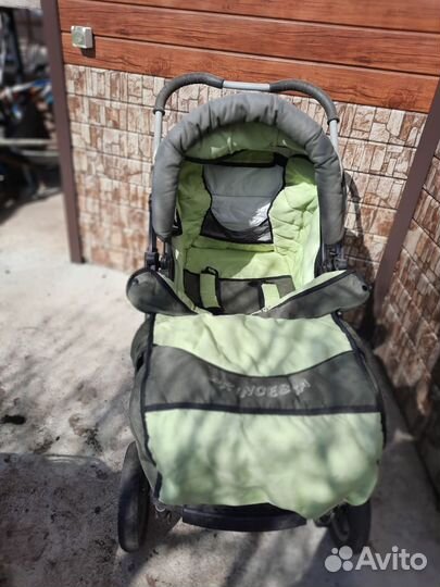 Прогулочная коляска