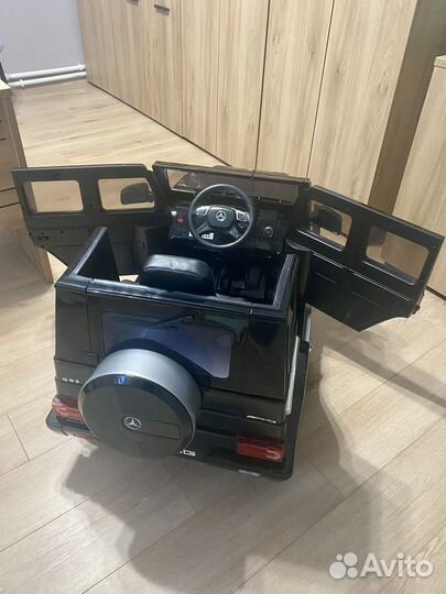 Детский электромобиль