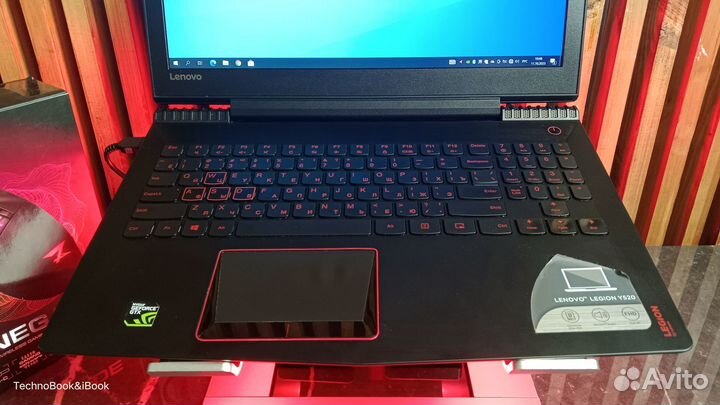 Игровой ноутбук Lenovo Legion Y520-15ikbn