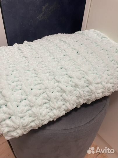 Плед из плюшевой пряжи