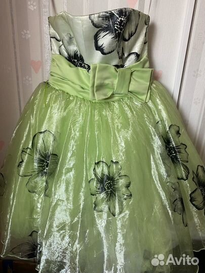 Нарядное платье