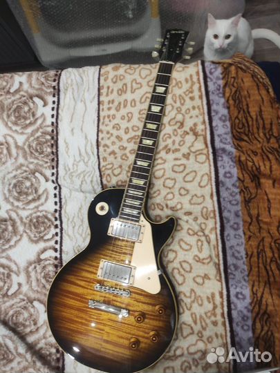 Продам электрогитару Orville Les Paul Standart