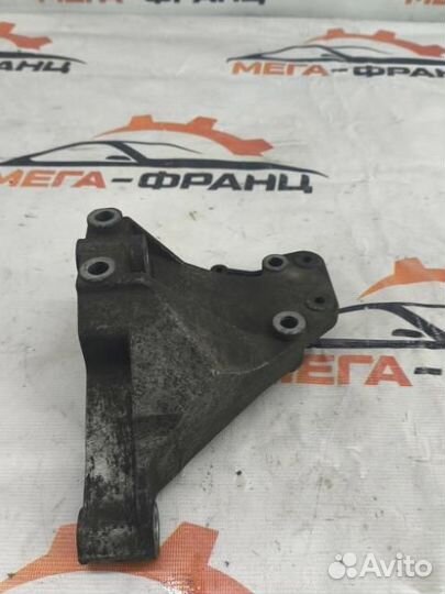 Кронштейн двигателя левый Fiat Ducato фургон (244)