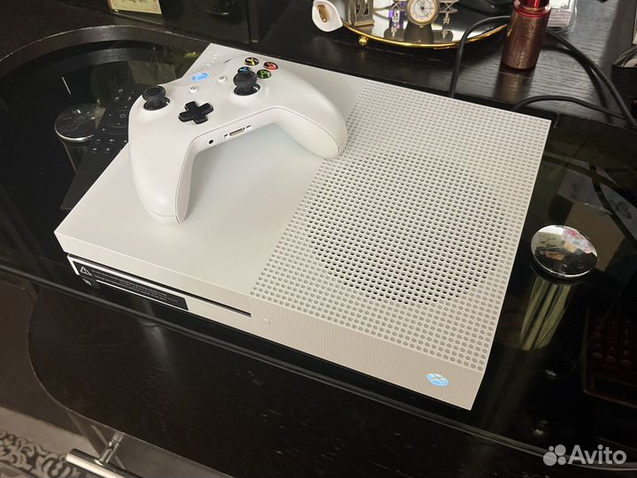 Xbox One s
