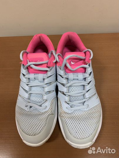 Кроссовки для тенниса Nike