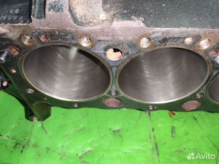 MerCruiser Меркрузер блок цилиндров Volvo penta