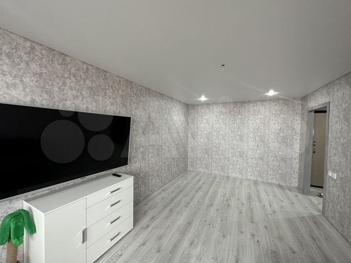 2-к. квартира, 57,5 м², 8/9 эт.