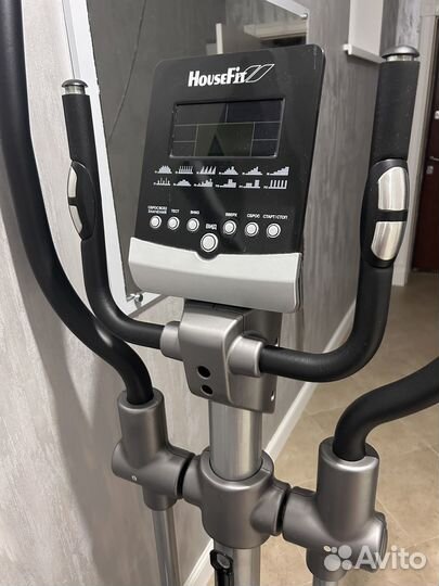 Эллиптический тренажер House Fit