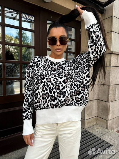 Свитер женский леопардовый