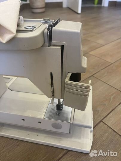 Швейная машина Veritas