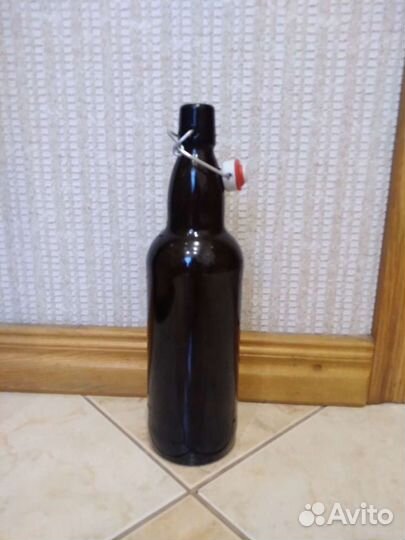 Бутылки с бугельной пробкой