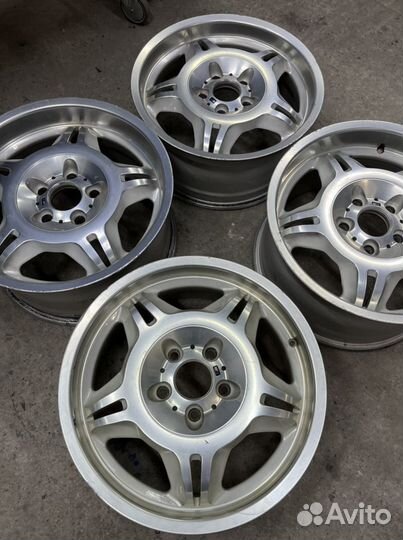 Комплект колес BMW M3 e36 стиль 24 оригинал