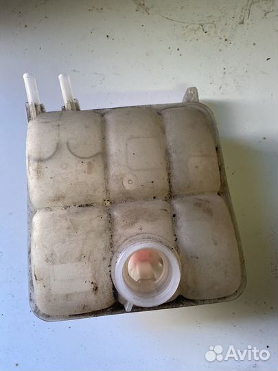 Бачок раширительный Мазда, Форд