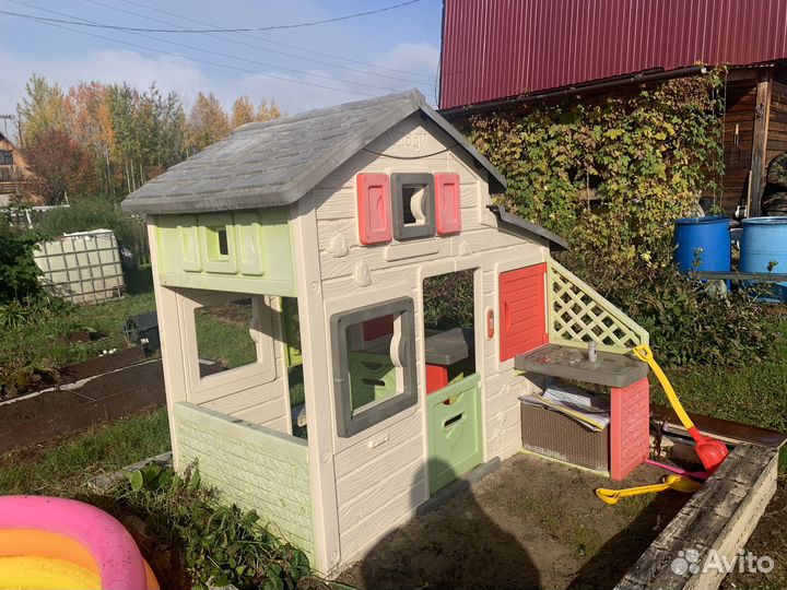 Продам игровой домик Smoby