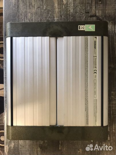 Микшерный пульт Soundcraft Compact 4