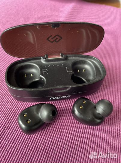 Беспроводные наушники Digma