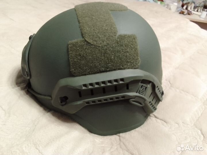 Военный шлем тактический