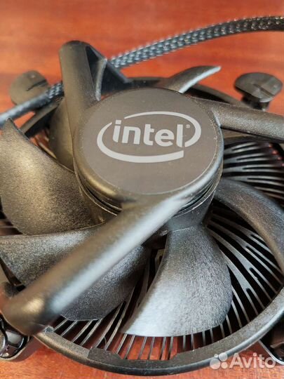 Кулер Intel