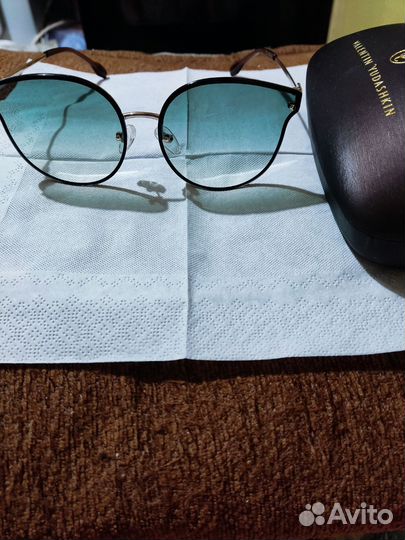 Солнцезащитные очки от Валентина Юдашкина