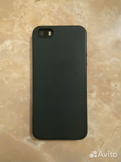 Телефон iPhone se
