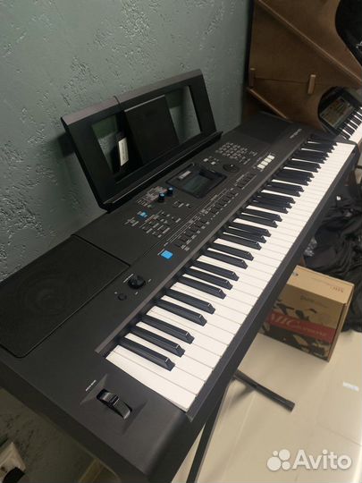 Yamaha PSR-EW425 Синтезатор