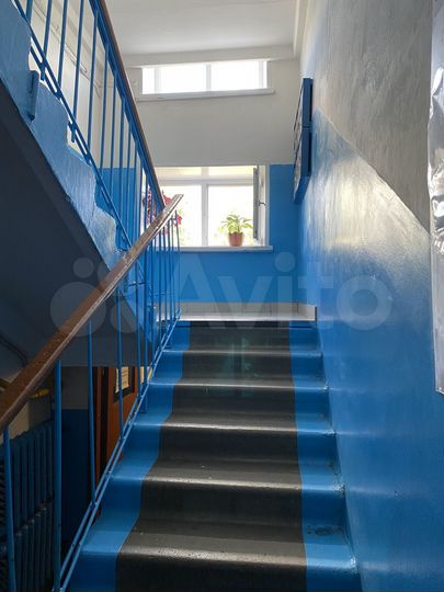 2-к. квартира, 42 м², 1/3 эт.