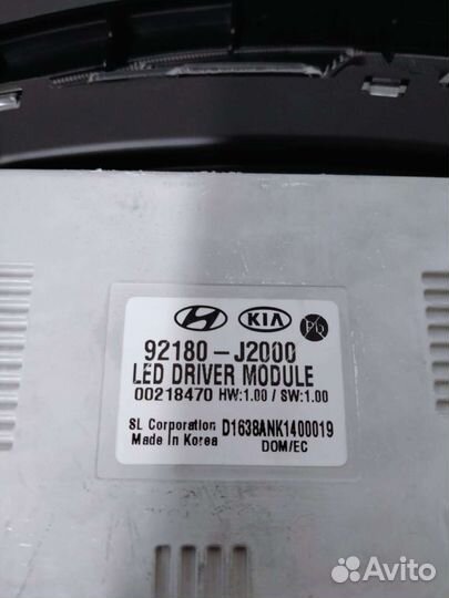 Фара правая Kia Soul 92102J2021